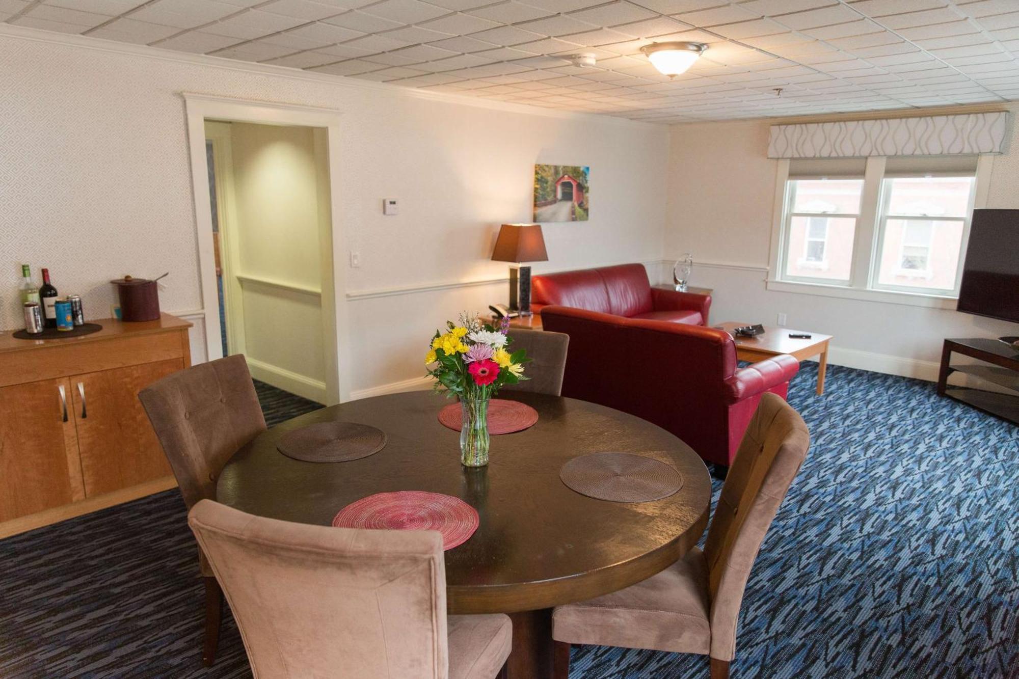 Capitol Plaza Hotel Montpelier Tapestry Collection By Hilton Luaran gambar