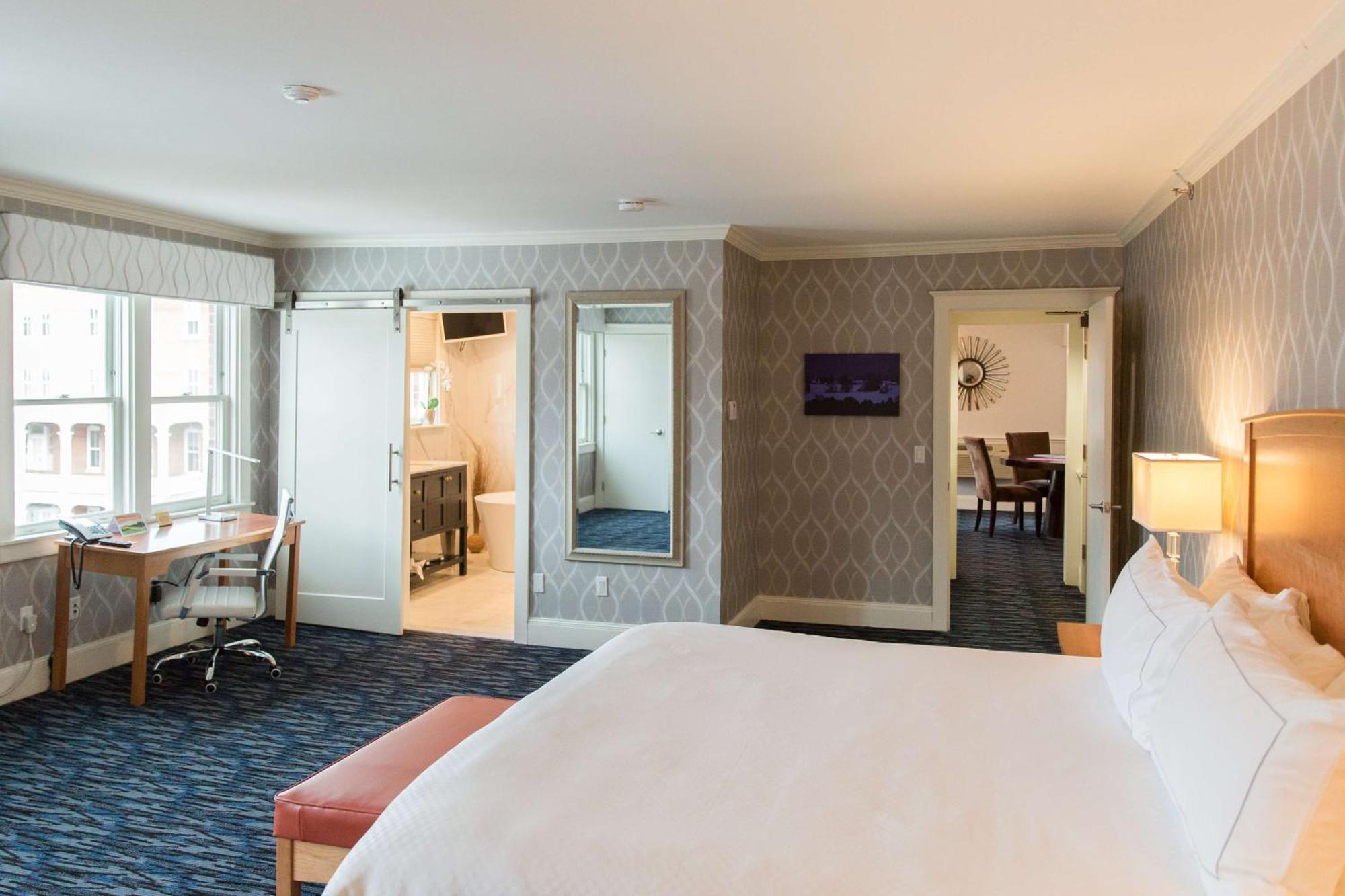 Capitol Plaza Hotel Montpelier Tapestry Collection By Hilton Luaran gambar