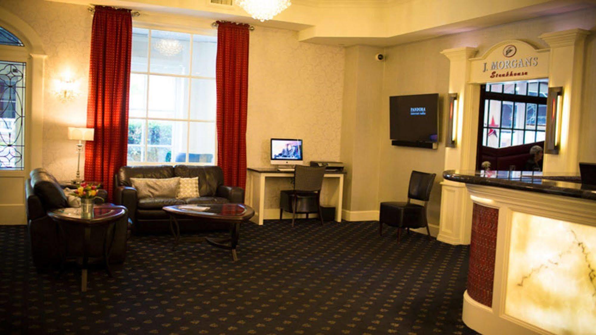 Capitol Plaza Hotel Montpelier Tapestry Collection By Hilton Luaran gambar